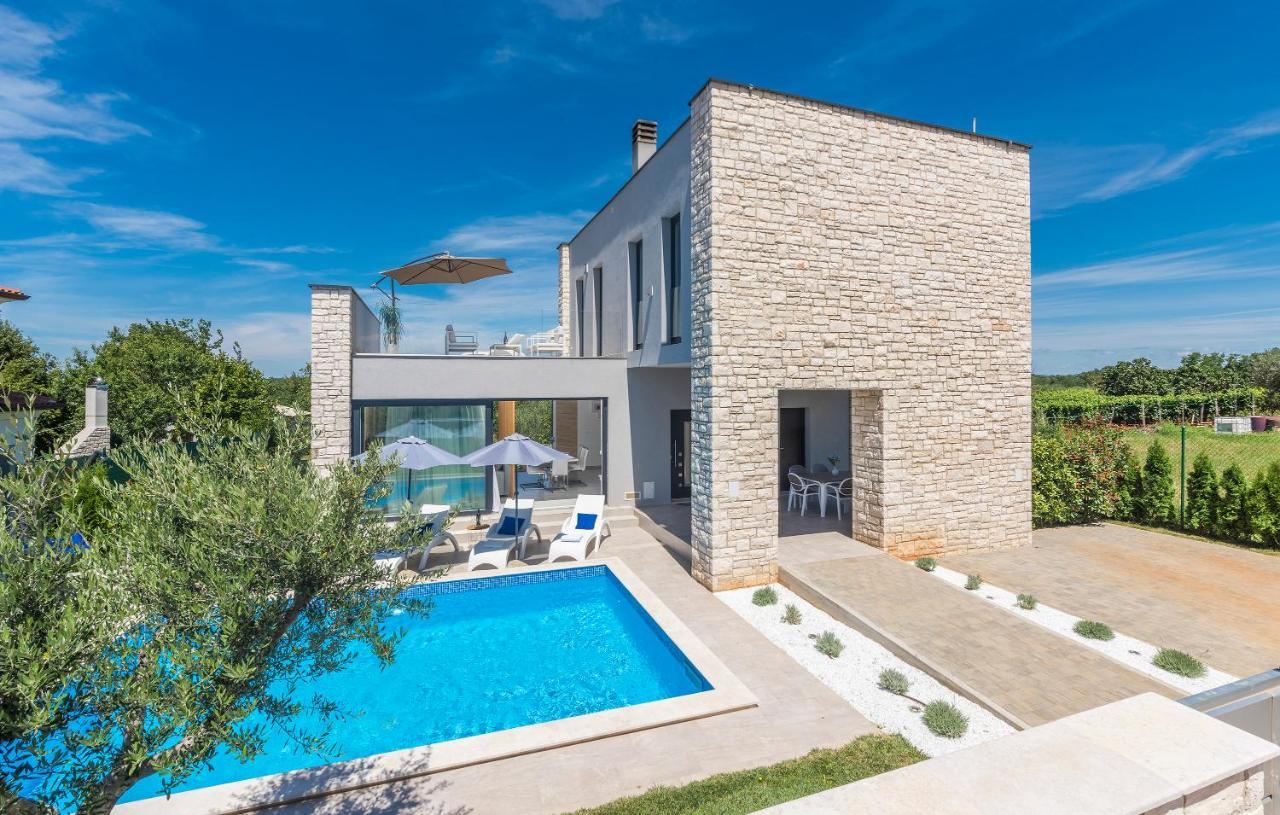 Villa Selest Umag Exteriör bild