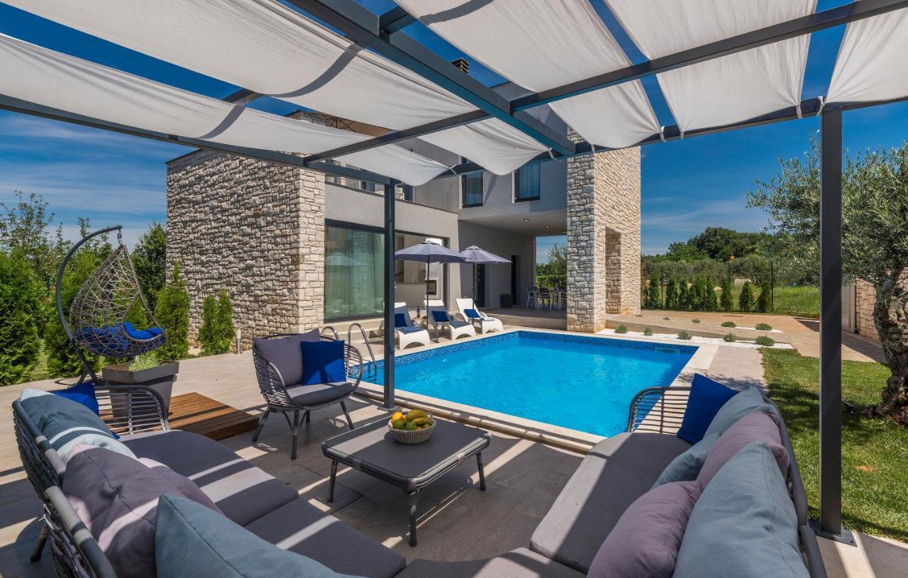 Villa Selest Umag Exteriör bild