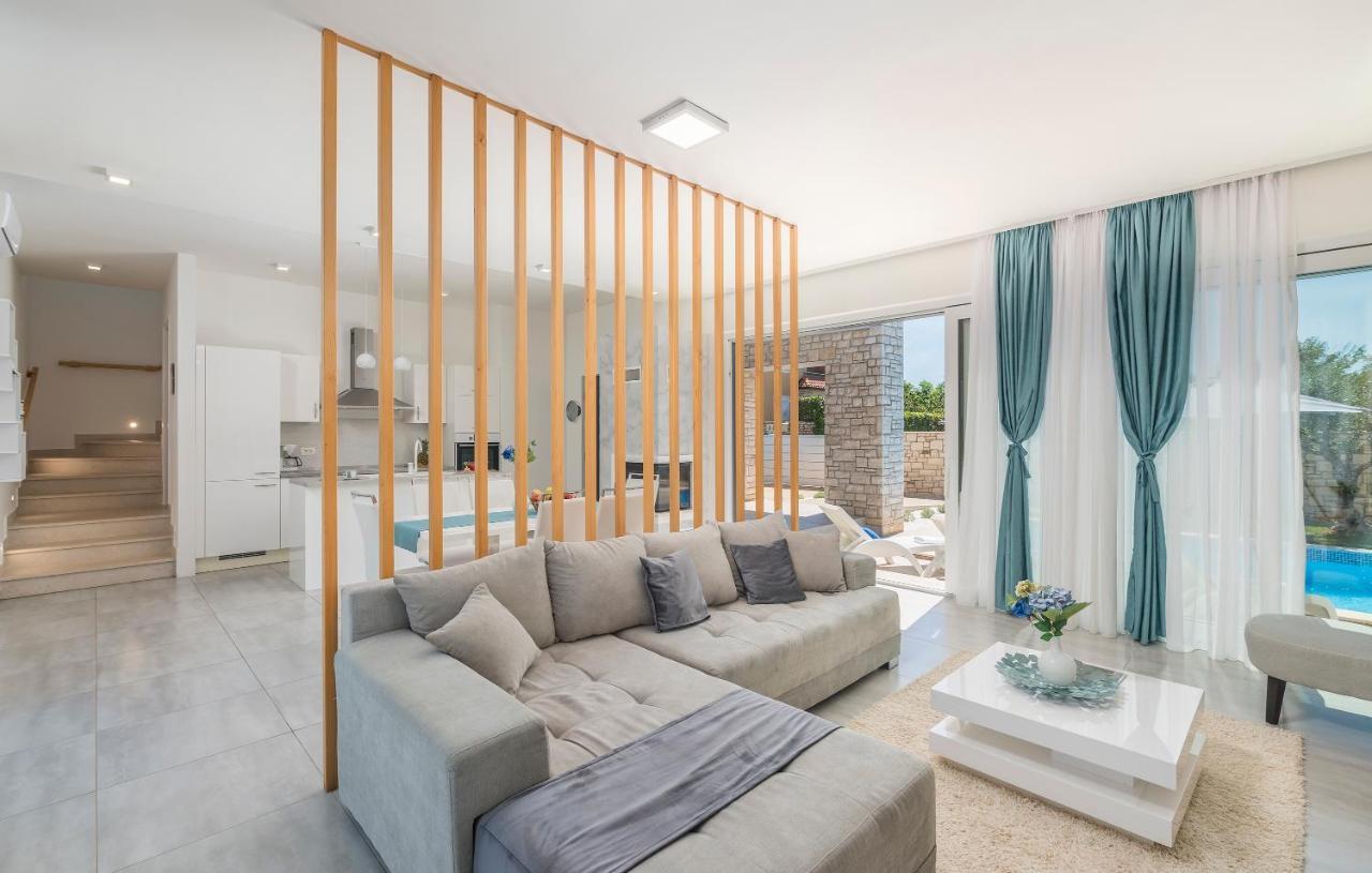 Villa Selest Umag Exteriör bild