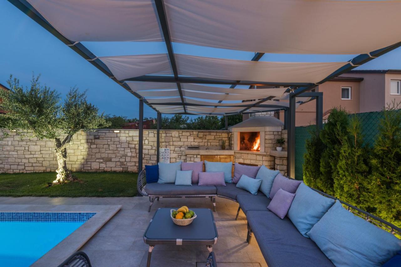 Villa Selest Umag Exteriör bild
